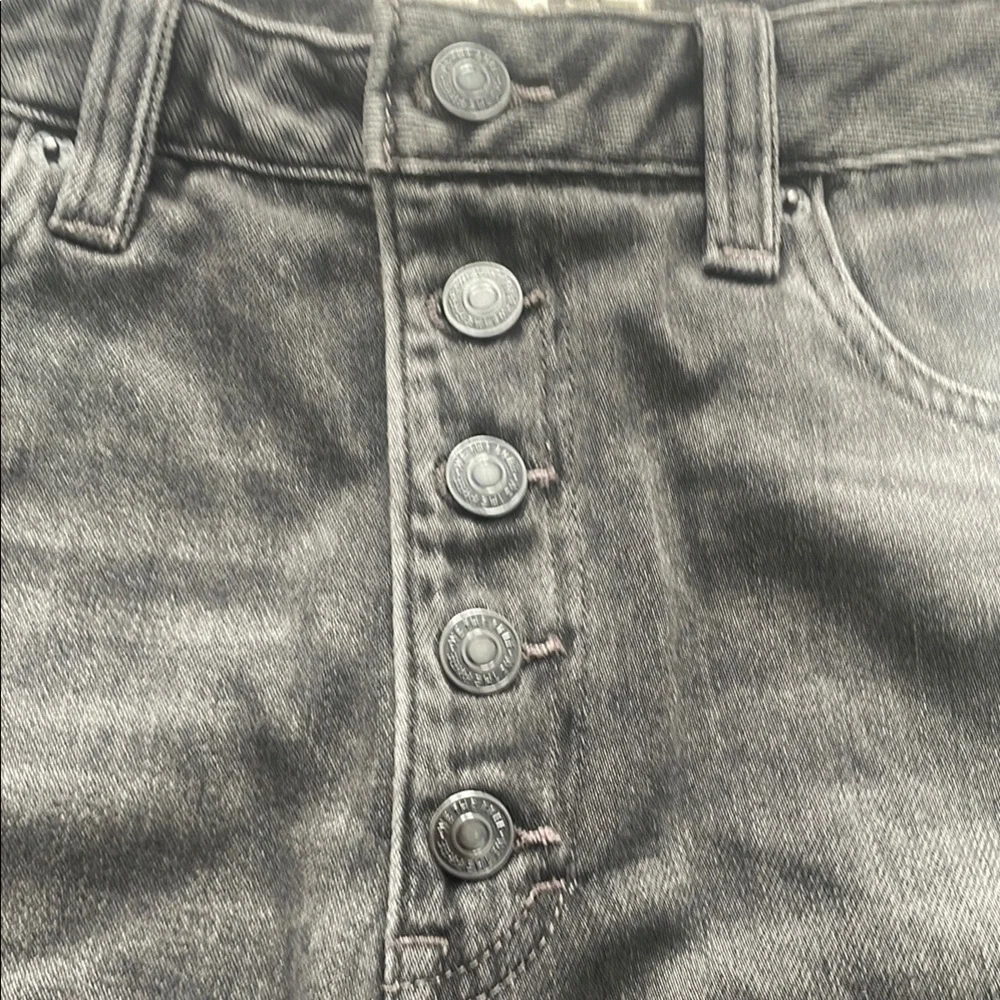 Free People Distressed Jean Shorts NWT - Picture 4 of 6